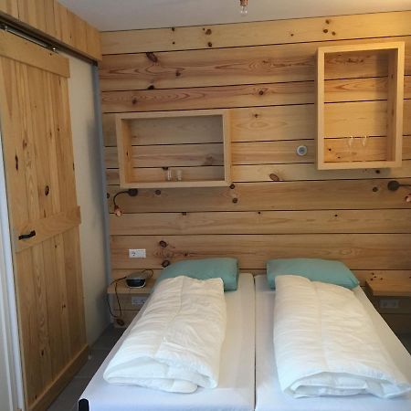 Studio Voor 2 Personen Домбург Екстериор снимка